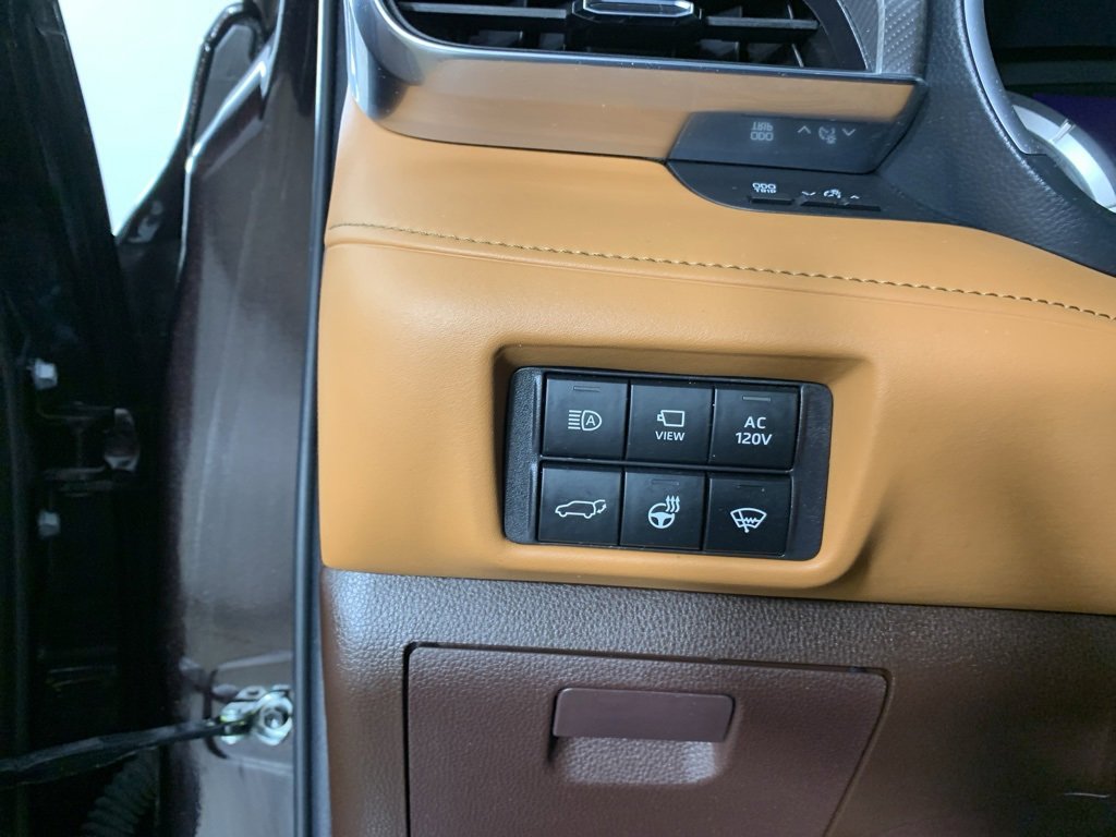 Used 2022 Toyota Highlander Platinum image 19