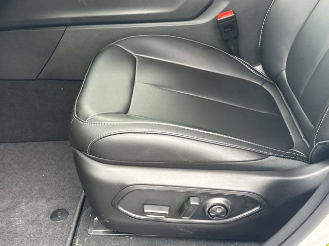 New 2026 Jeep Grand Cherokee Limited AWD/4WD image 10