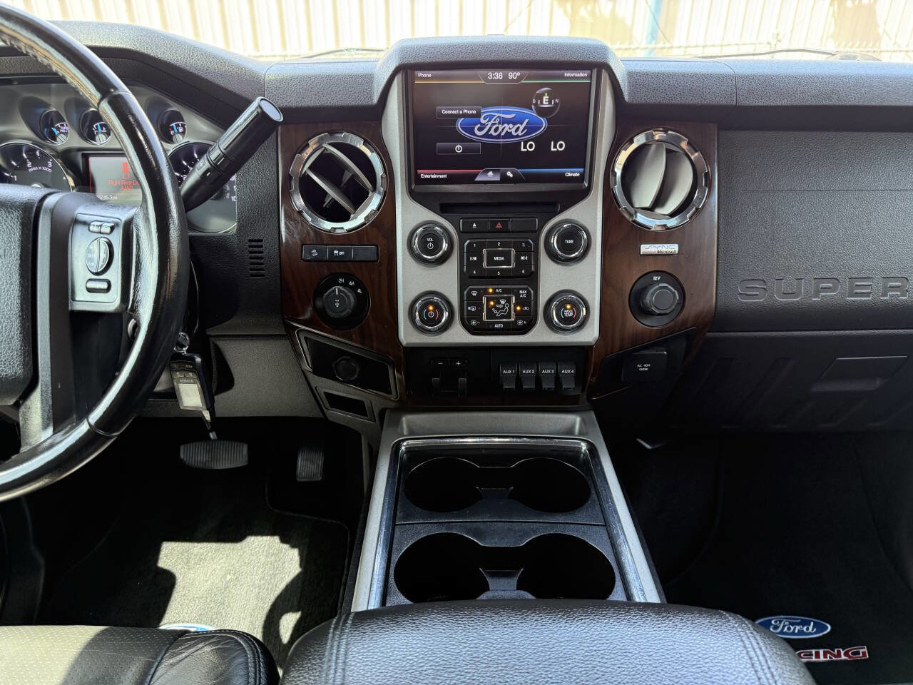 Used 2014 Ford F250 Lariat w/ Chrome Package image 27