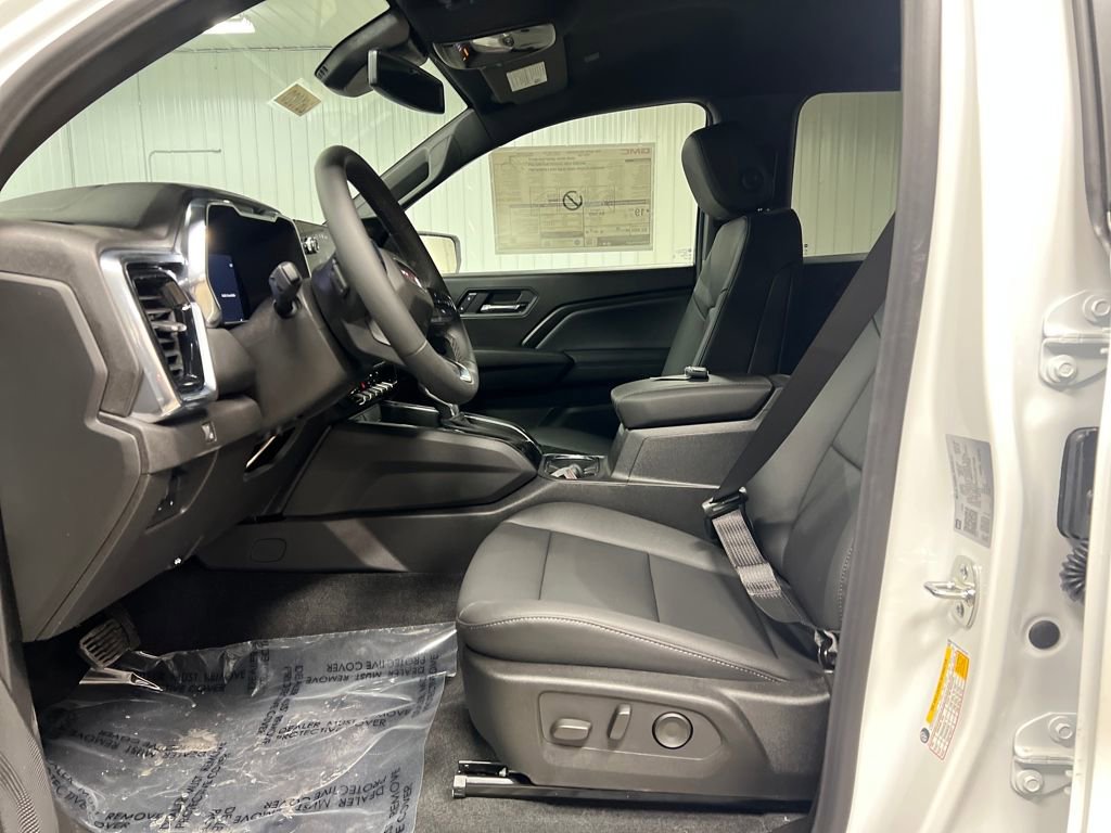 New 2026 GMC Canyon Elevation w/ Convenience Package image 12