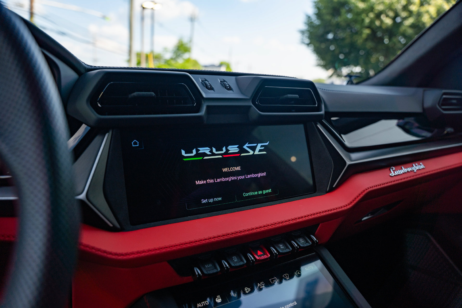 Used 2025 Lamborghini Urus Performante AWD/4WD image 20