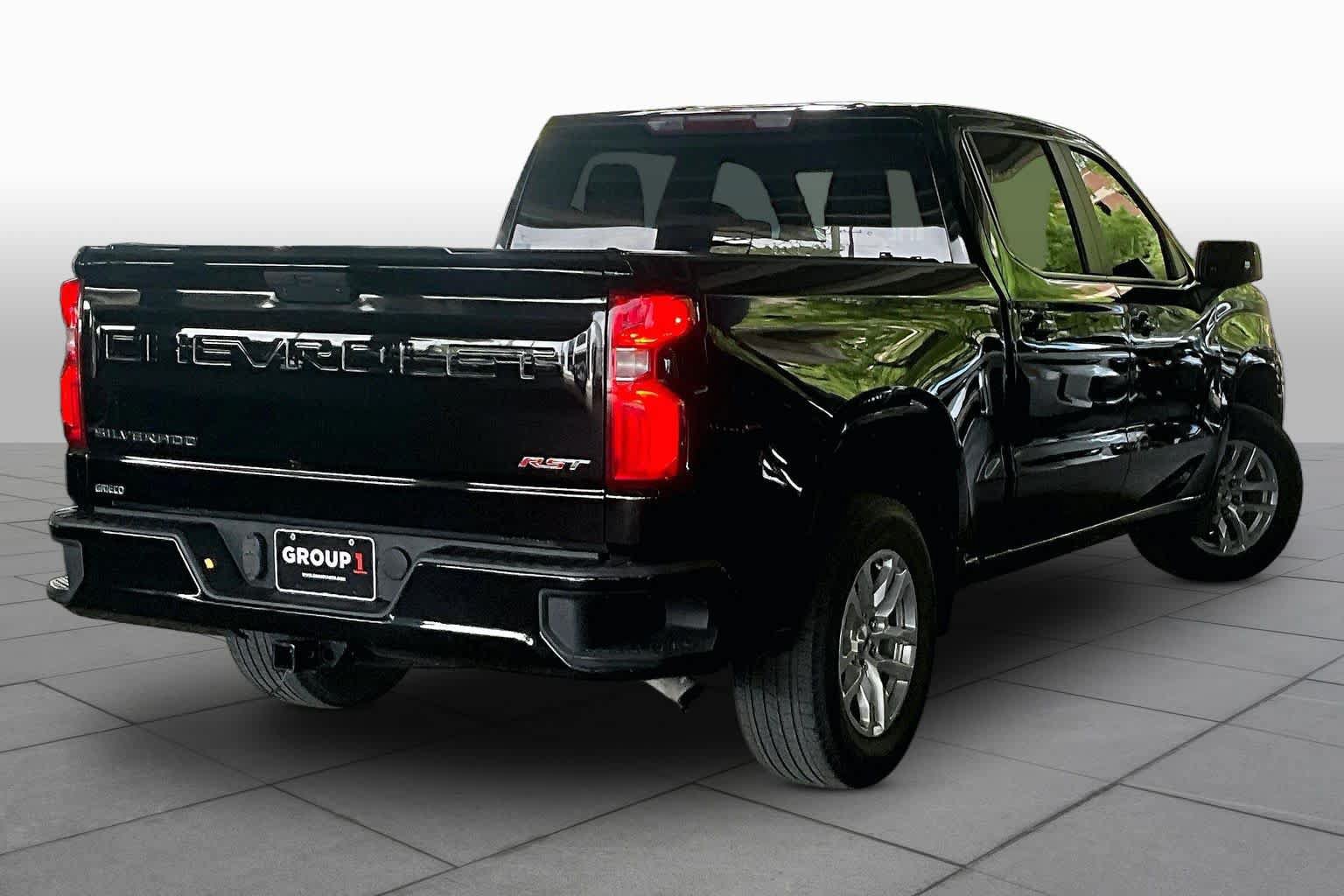 Used 2022 Chevrolet Silverado 1500 RST RWD image 12