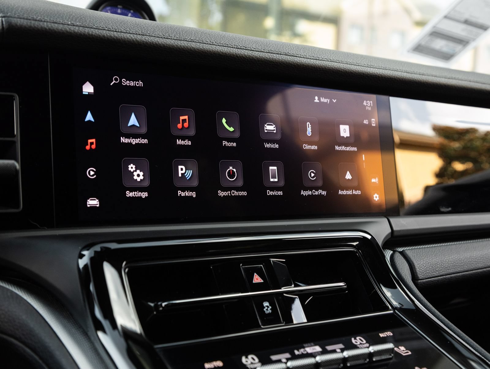 Certified 2025 Porsche Panamera image 26