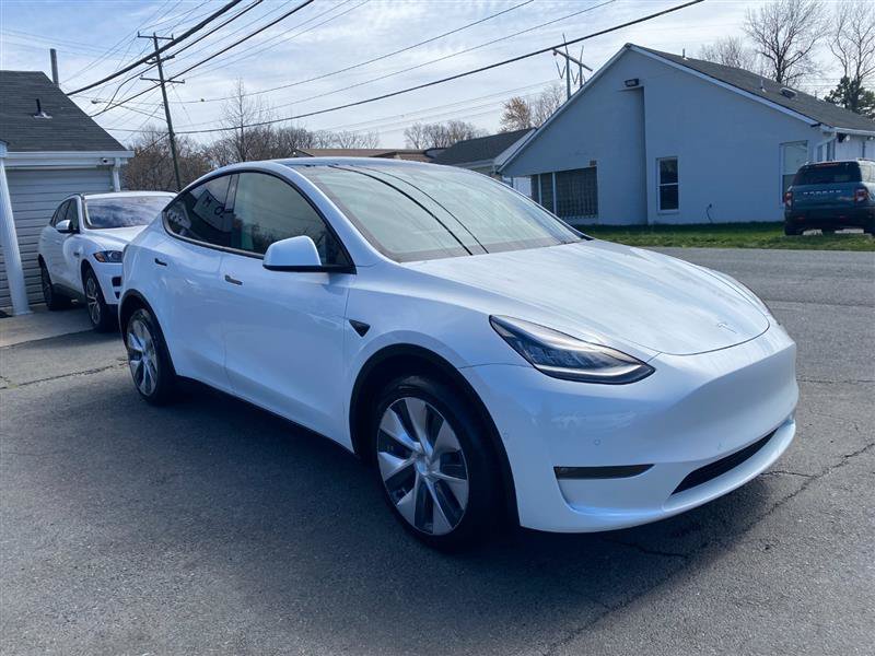 Used 2023 Tesla Model Y AWD image 7