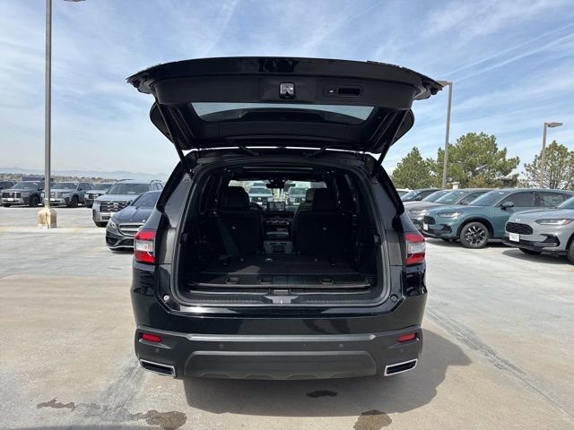 Certified 2025 Honda Pilot Black Edition image 29