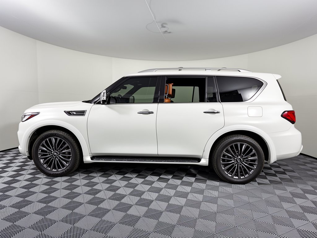 Used 2023 INFINITI QX80 Sensory w/ Cargo Package AWD/4WD image 2