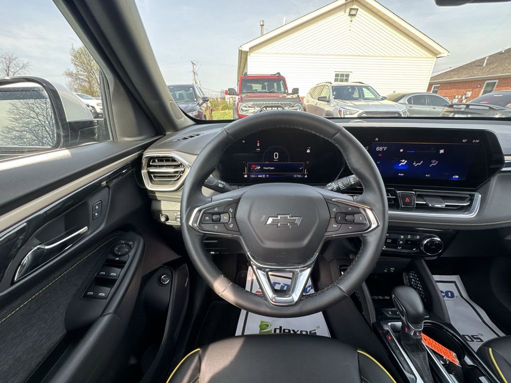 Used 2025 Chevrolet TrailBlazer ACTIV w/ Convenience Package image 14
