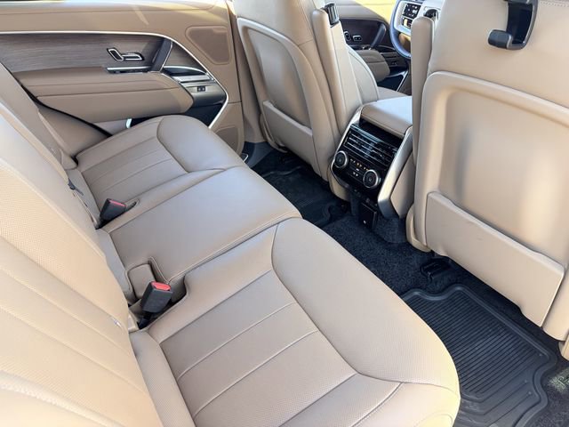 New 2026 Land Rover Range Rover SE image 13