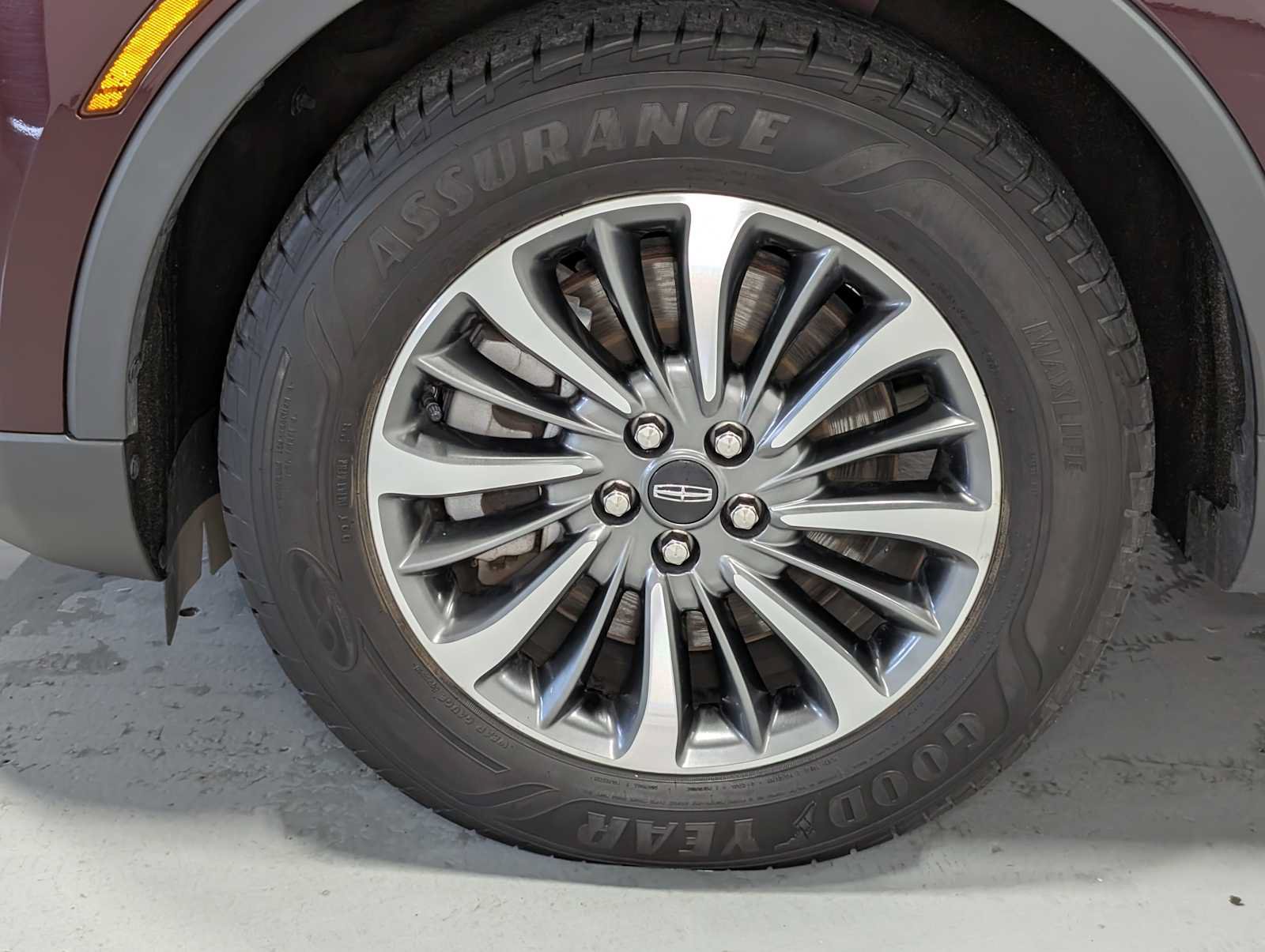 Certified 2022 Lincoln Nautilus Reserve w/ Class II Trailer Tow Package AWD/4WD image 3