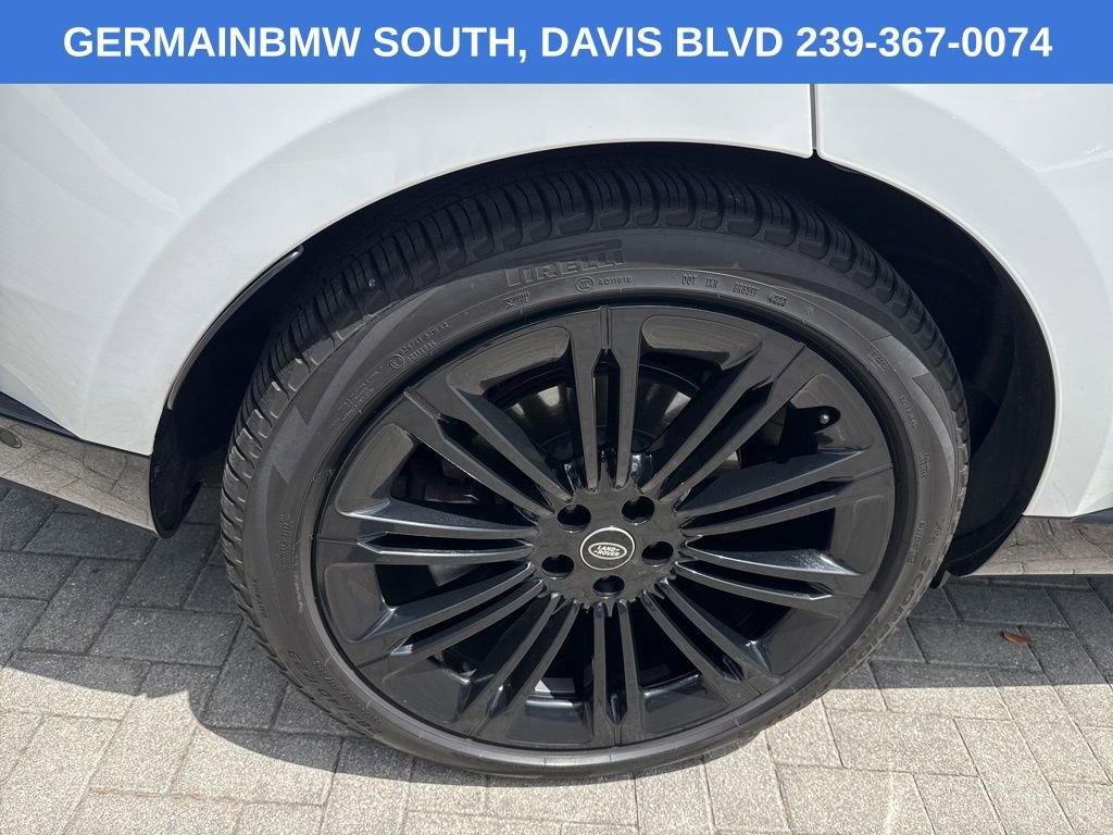 Used 2022 Land Rover Range Rover SE image 21