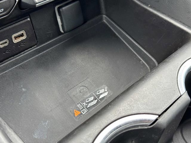 Certified 2024 Chevrolet Suburban RST image 36