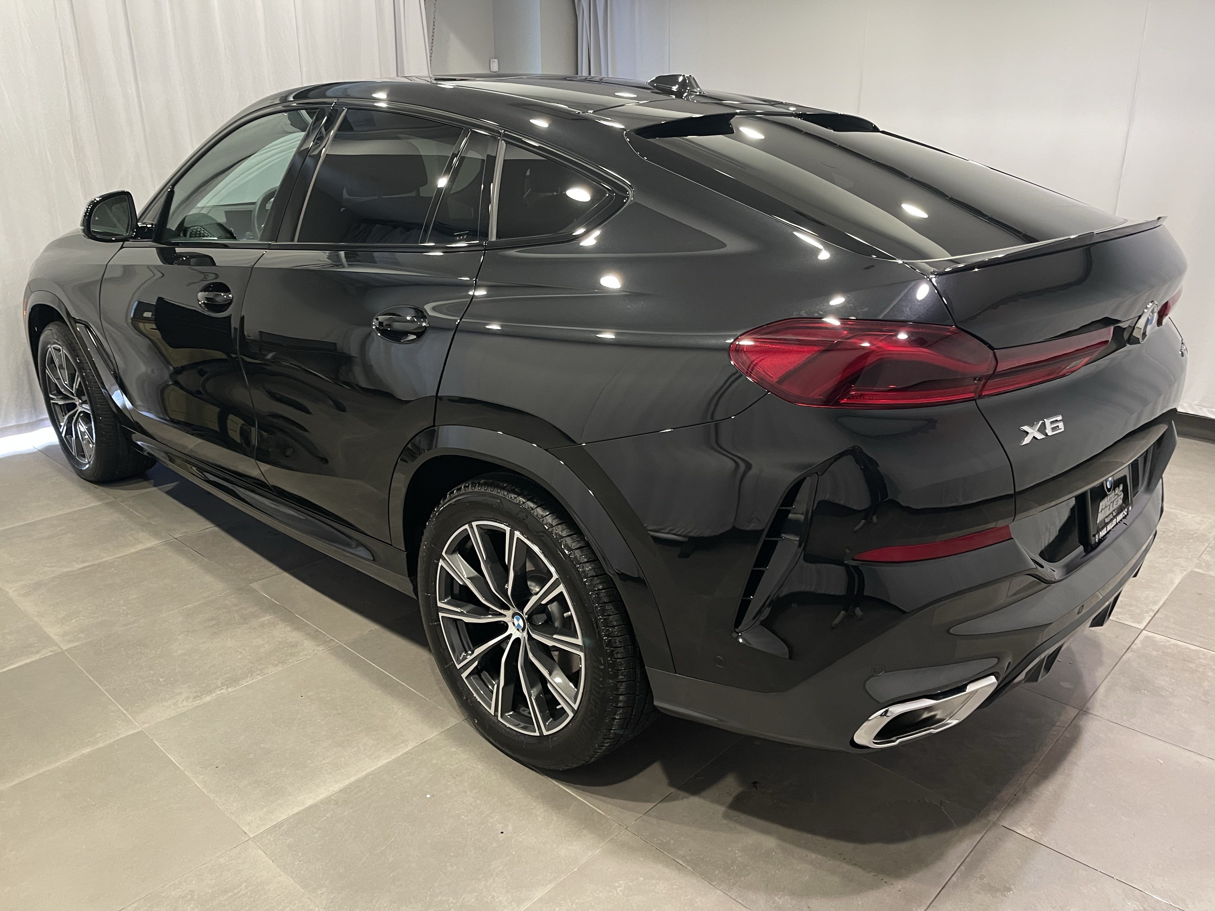 Used 2027 BMW X6 xDrive40i AWD/4WD image 4