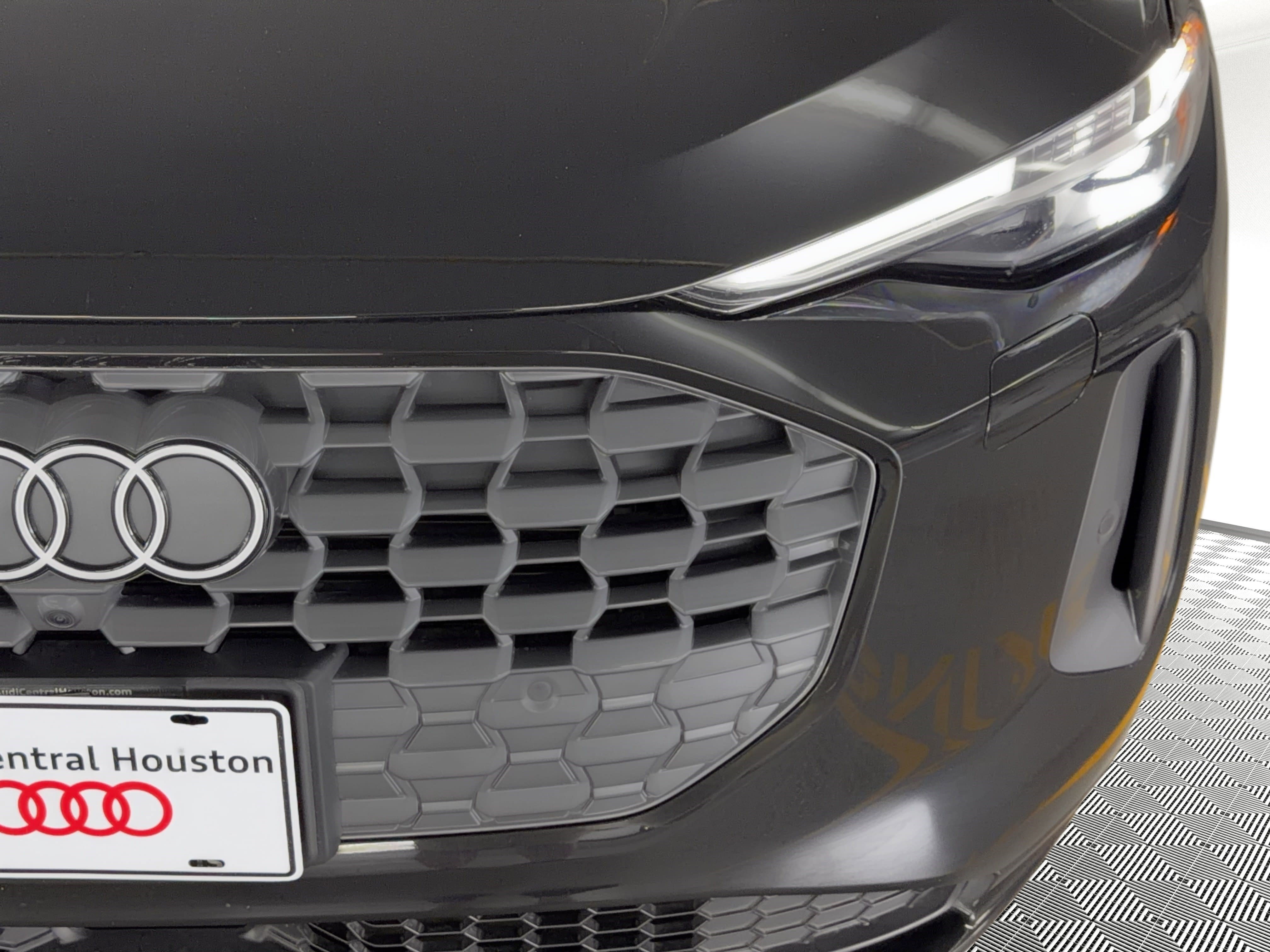 Certified 2025 Audi Q5 Premium Plus w/ Premium Plus image 11