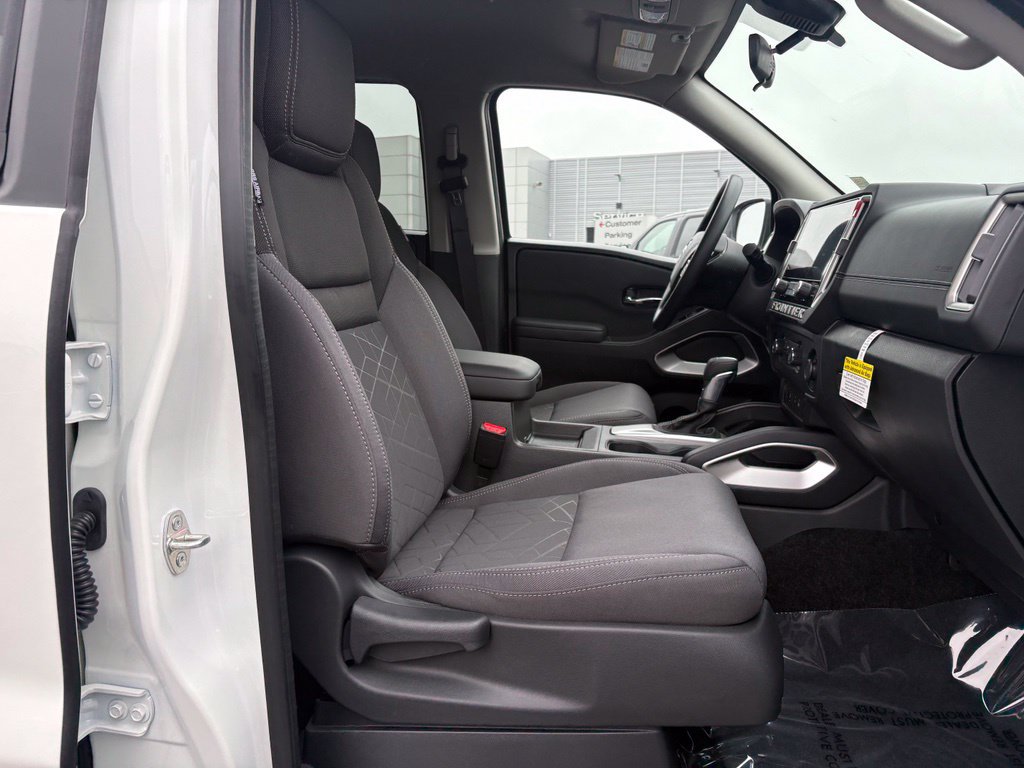 New 2027 Nissan Frontier SV RWD image 16