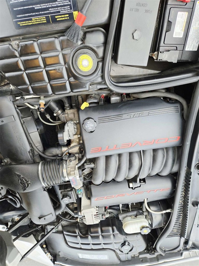 Used 2004 Chevrolet Corvette Convertible w/ Preferred Equipment Group image 14