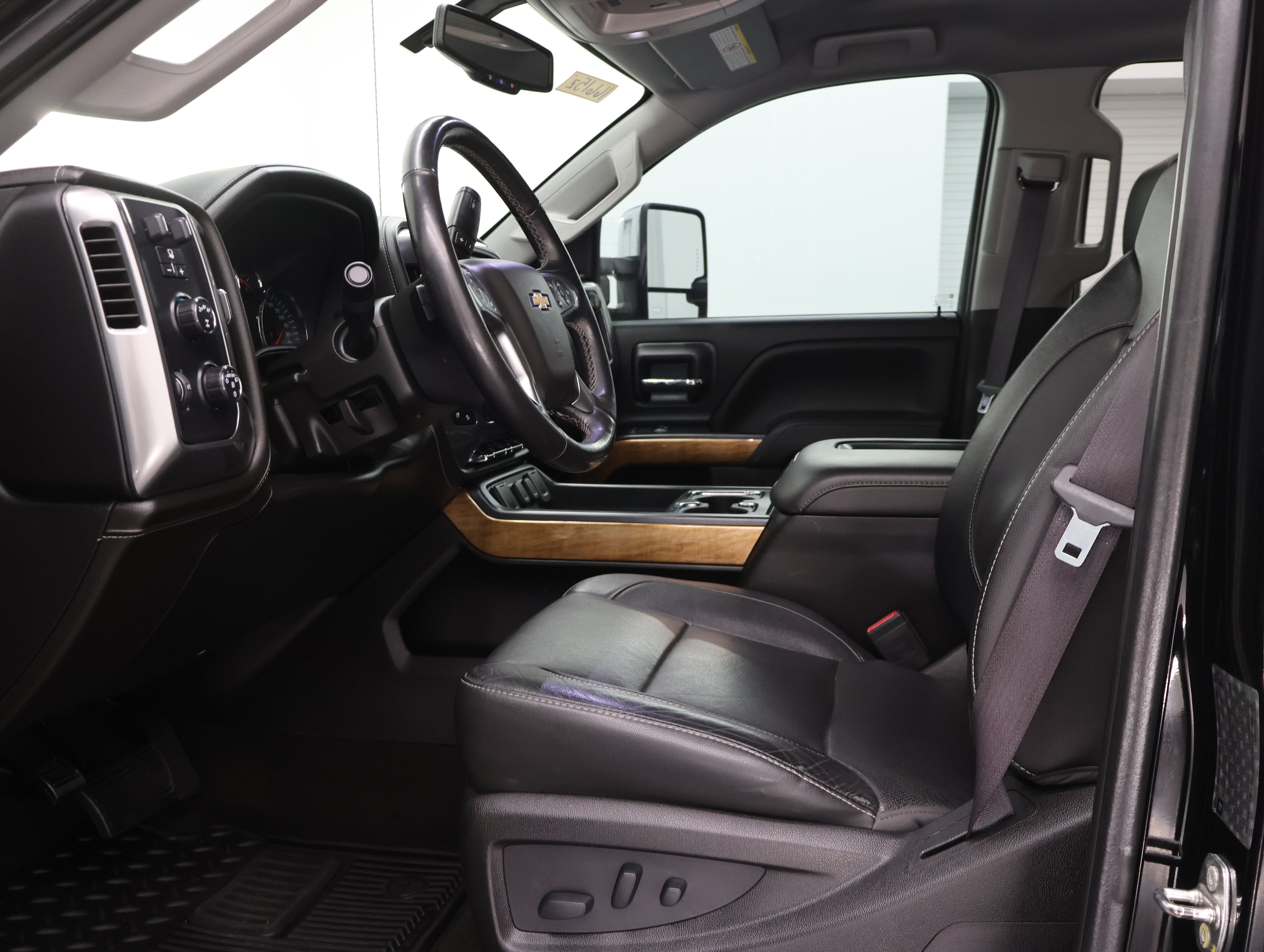 Used 2017 Chevrolet Silverado 3500 LTZ w/ Duramax Plus Package AWD/4WD image 8