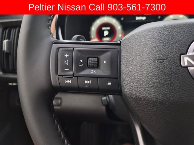 Used 2026 Nissan Pathfinder Platinum w/ Cargo Package image 32