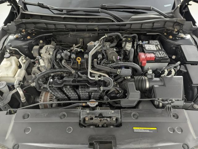 Used 2023 Nissan Altima 2.5 SR AWD/4WD image 9