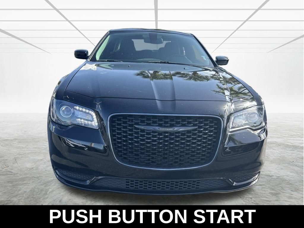 Used 2021 Chrysler 300 Touring w/ Sport Appearance Package RWD image 9