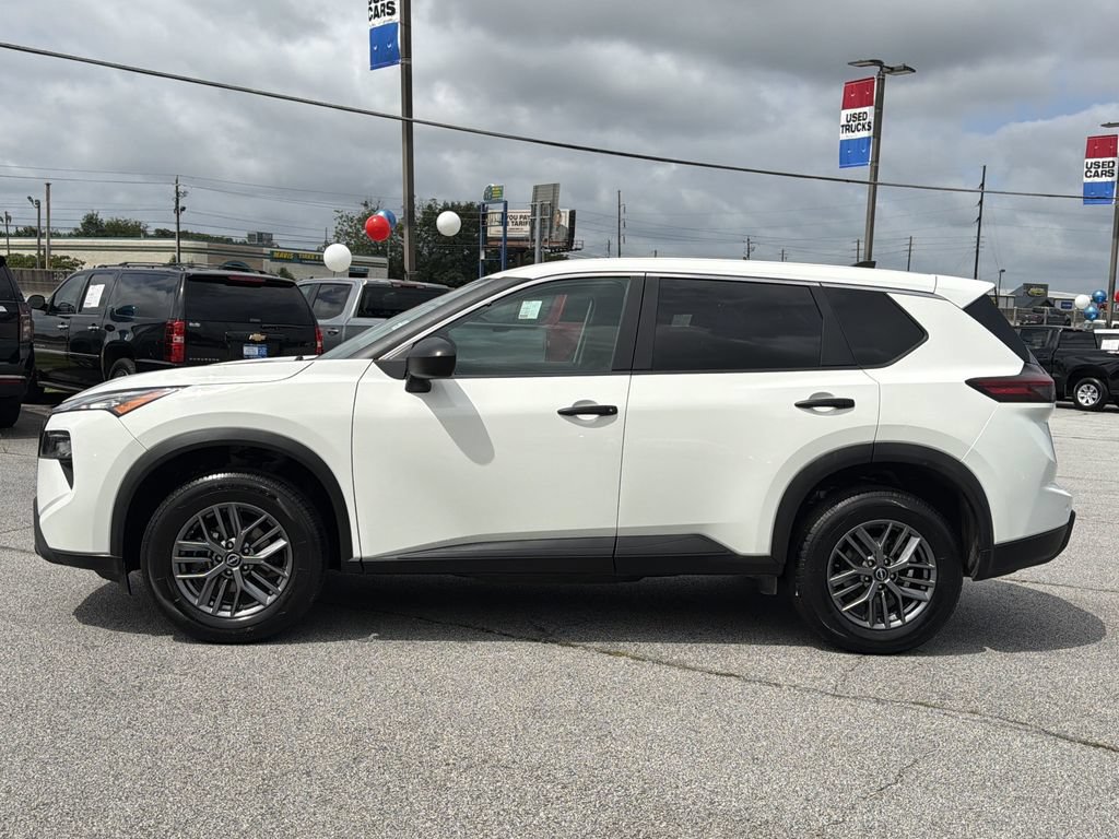 Used 2024 Nissan Rogue S AWD/4WD image 20