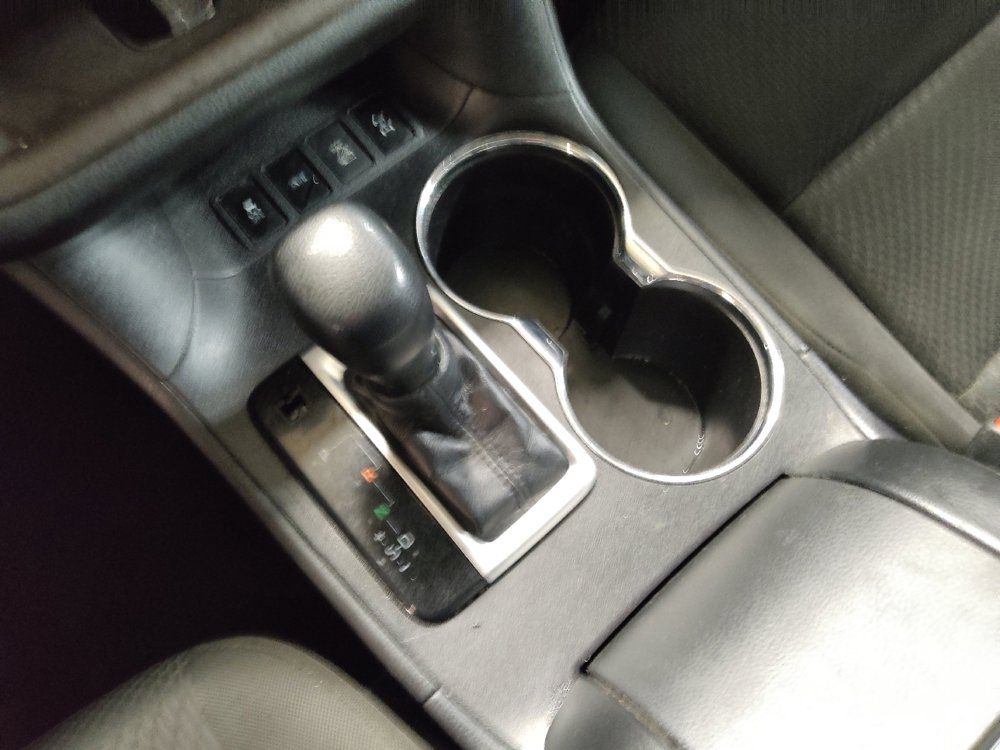 Used 2018 Toyota Highlander LE w/ Protection Package #3 AWD/4WD image 26