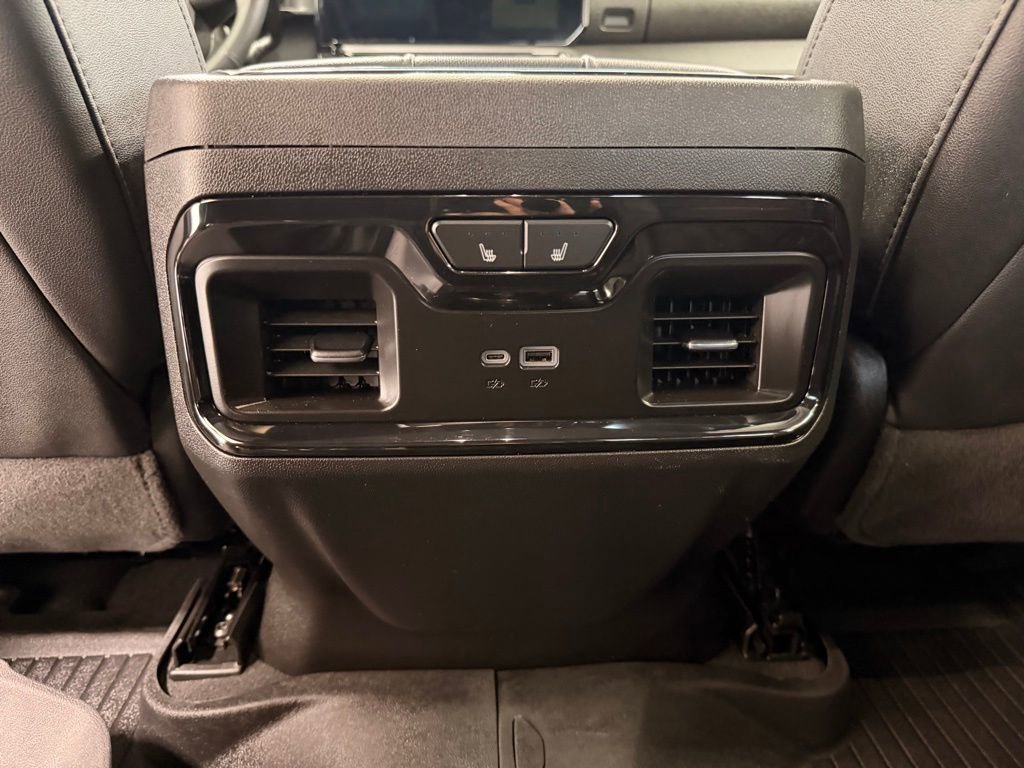 Used 2024 GMC Sierra 3500 AT4 w/ AT4 Premium Plus Package image 26