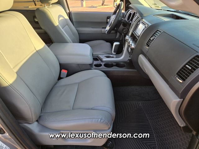 Used 2017 Toyota Sequoia Limited w/ Safety & Convenience Package AWD/4WD image 17