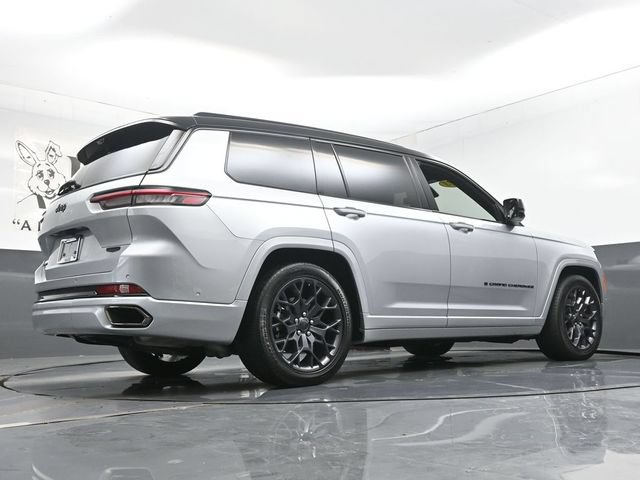 Used 2023 Jeep Grand Cherokee L Summit AWD/4WD image 36