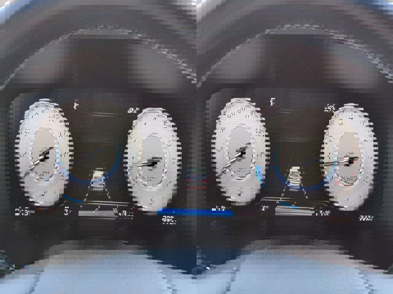 Used 2023 Hyundai Santa Fe SEL w/ Premium Package image 28