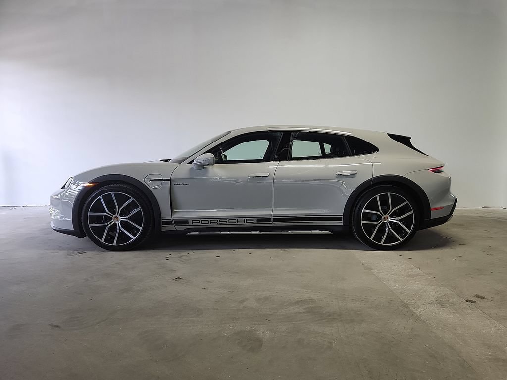 New 2026 Porsche Taycan 4S AWD/4WD image 2