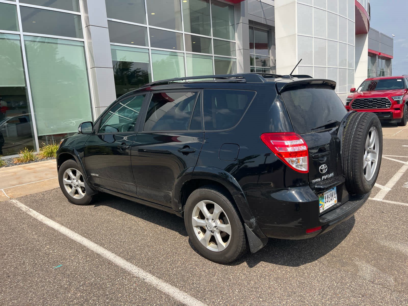 Used 2010 Toyota RAV4 Limited w/ Limited Extra Value Pkg AWD/4WD image 3