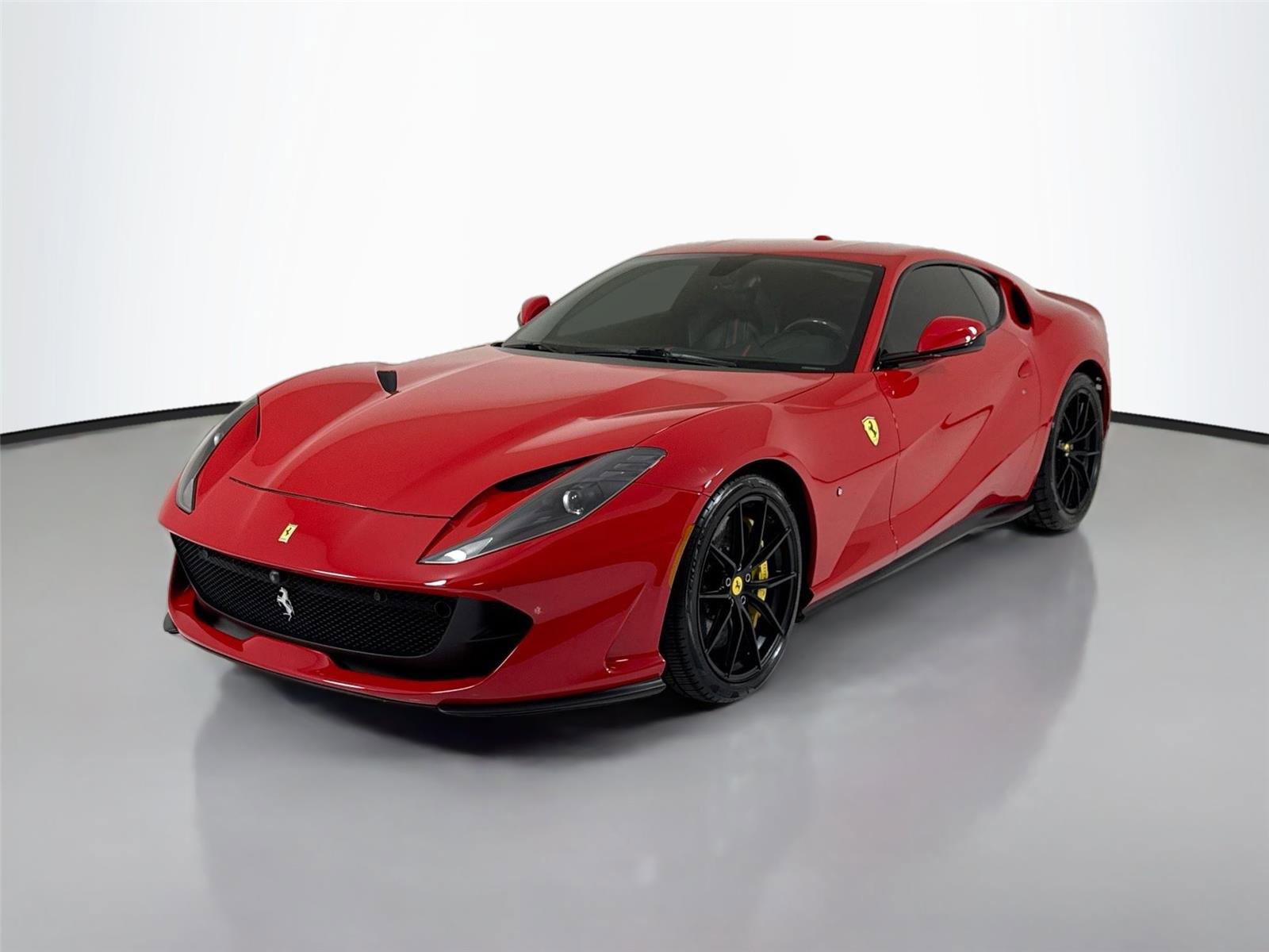 Used 2018 Ferrari 812 Superfast RWD image 10