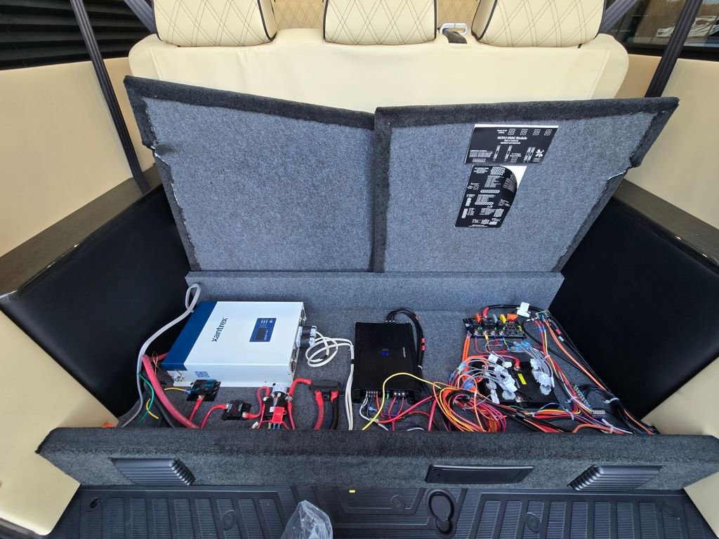 New 2024 Ford Transit 350 148 High Roof Extended DRW image 30