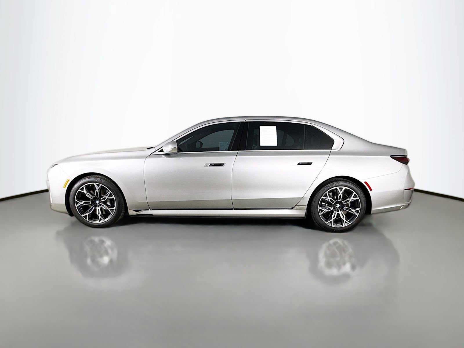 Certified 2023 BMW i7 xDrive60 image 4