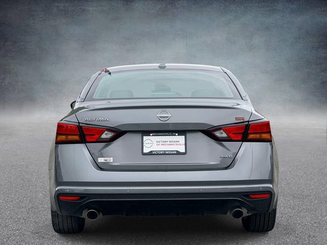 Used 2025 Nissan Altima 2.5 SR AWD/4WD image 3