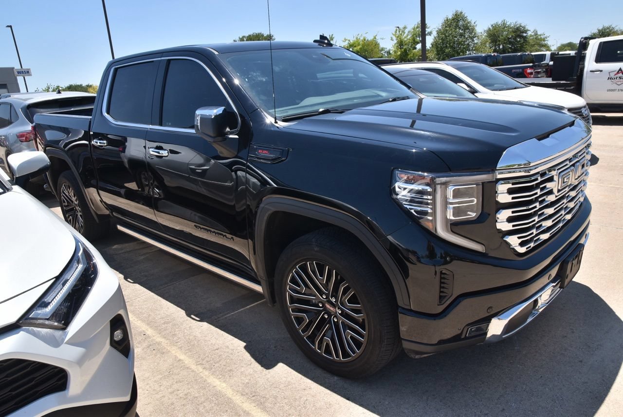 Used 2023 GMC Sierra 1500 Denali w/ Denali Reserve Package AWD/4WD image 5