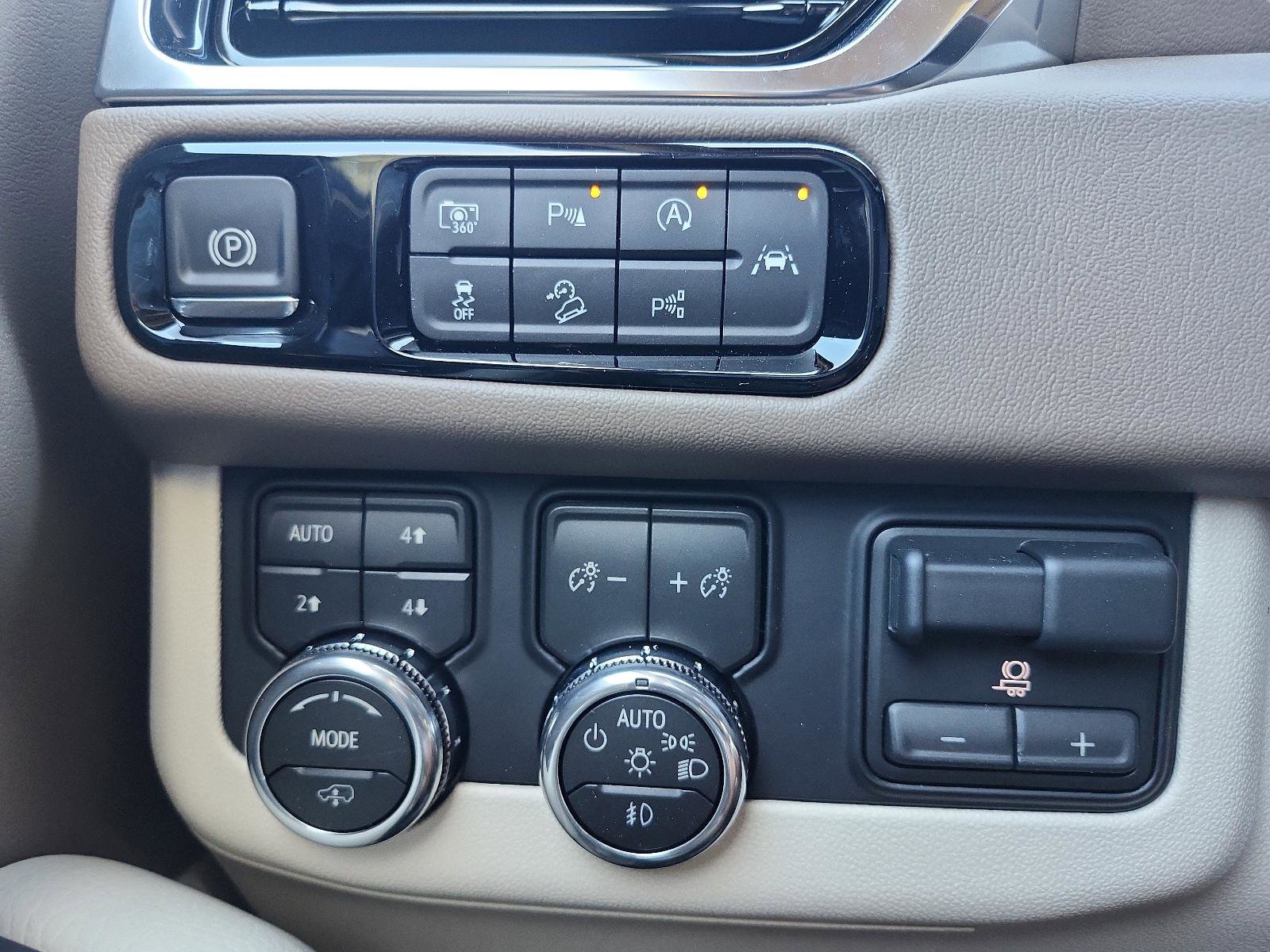 New 2026 GMC Yukon XL Denali w/ Denali Reserve Package image 28