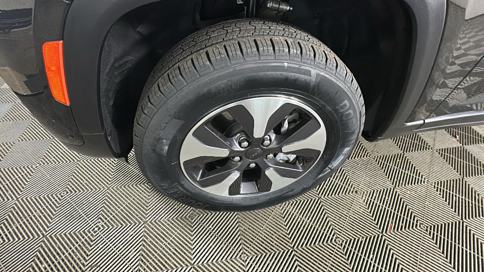 Used 2023 Jeep Grand Cherokee 4WD 4xe w/ Luxury Tech Group II image 11