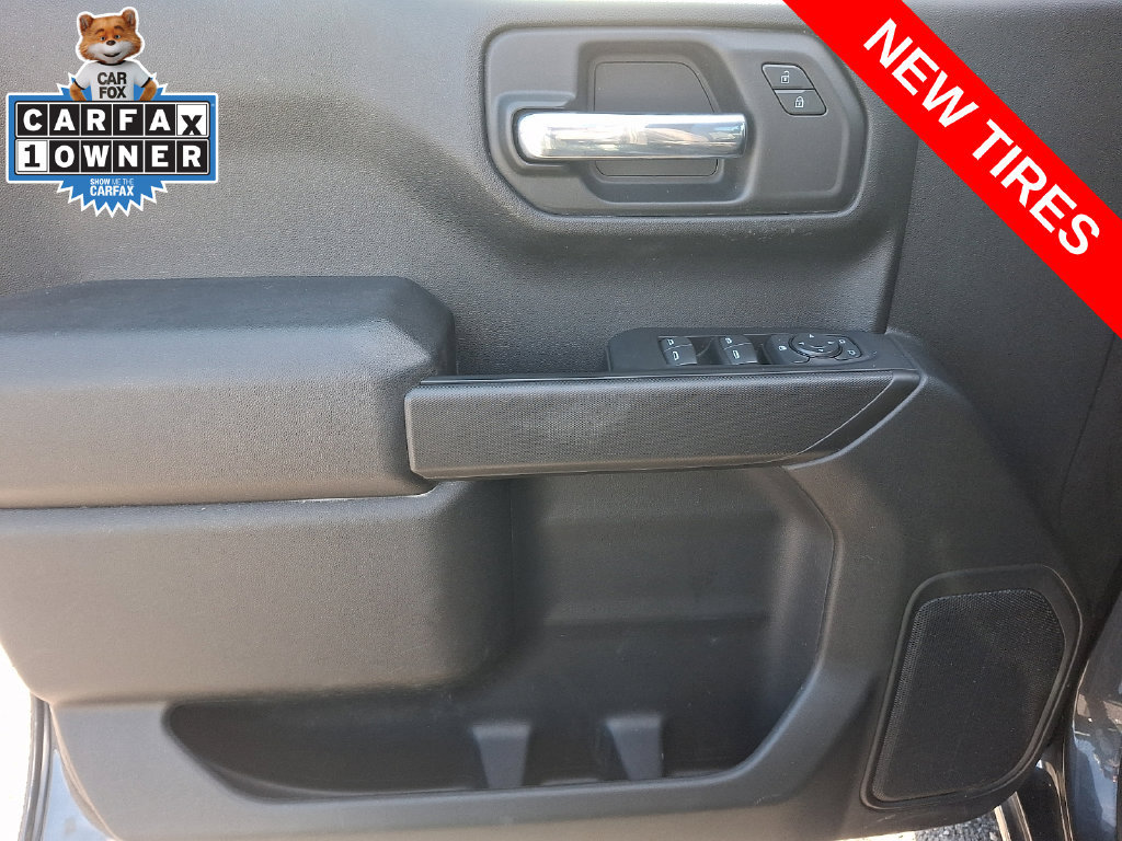 Used 2021 Chevrolet Silverado 1500 Custom w/ LPO, Dark Essentials Package AWD/4WD image 12