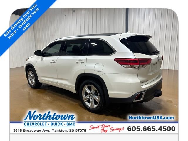 Used 2018 Toyota Highlander Limited video 3