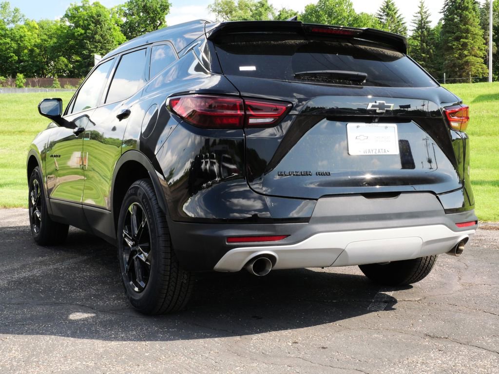 Used 2024 Chevrolet Blazer LT w/ Midnight/Sport Edition AWD/4WD image 5
