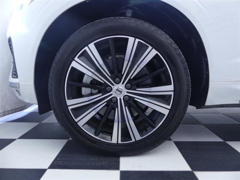 Used 2022 Volvo XC60 B6 Inscription w/ Climate Package image 31
