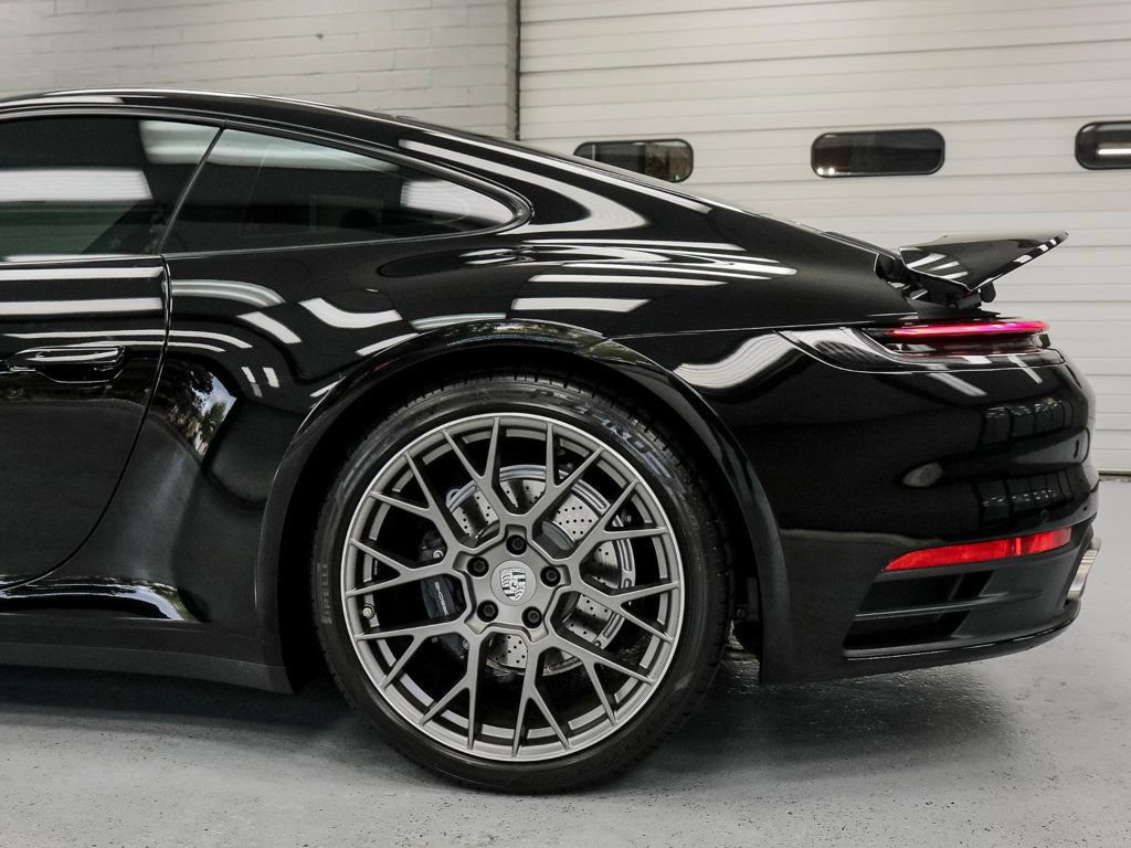 Used 2022 Porsche 911 Carrera 4 AWD/4WD image 34