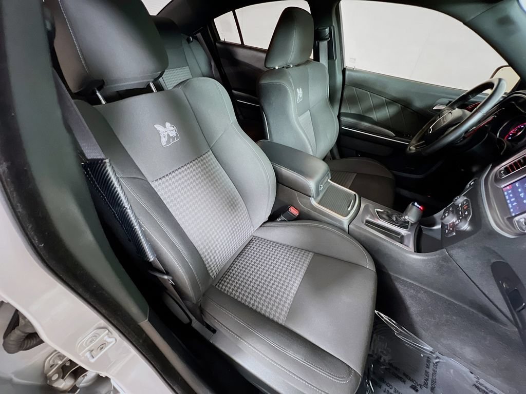 Used 2019 Dodge Charger Scat Pack w/ Dynamics Package RWD image 29