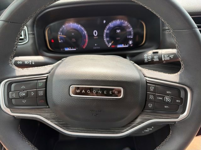 Used 2024 Jeep Wagoneer Series II w/ Flexible Seating Group AWD/4WD image 16