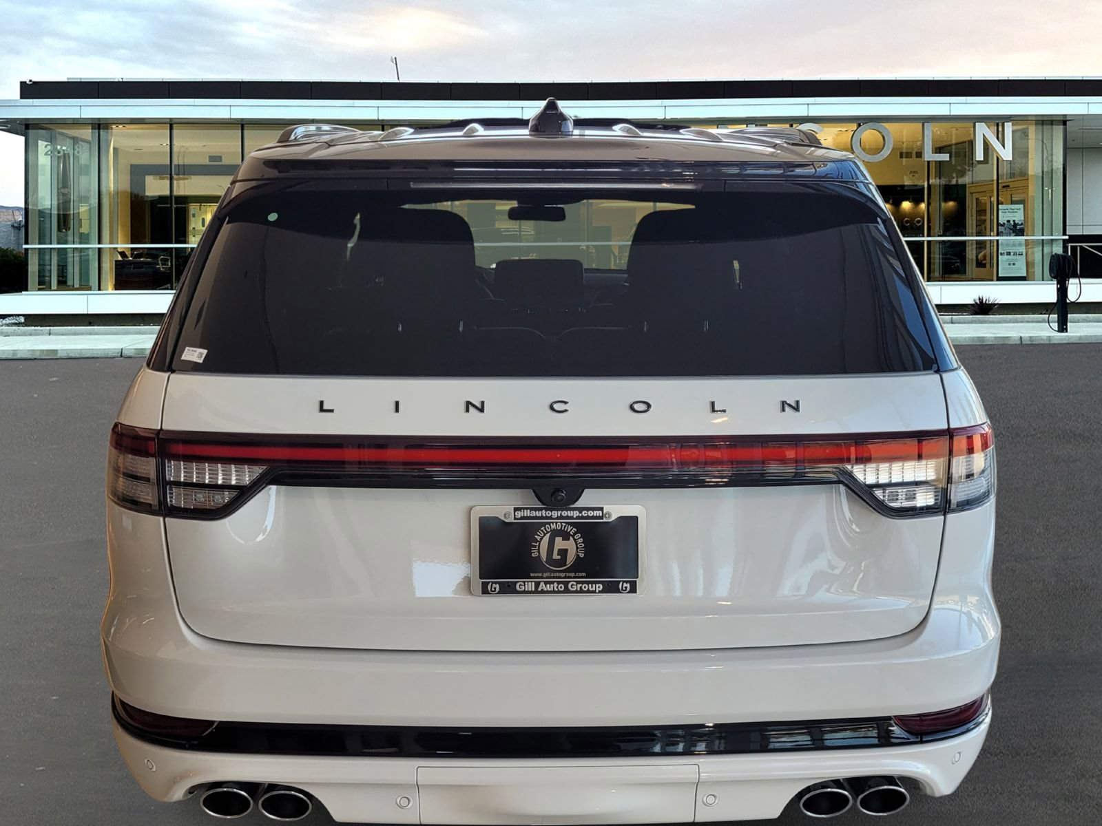 New 2026 Lincoln Aviator Black Label w/ Black Label Special Edition image 4