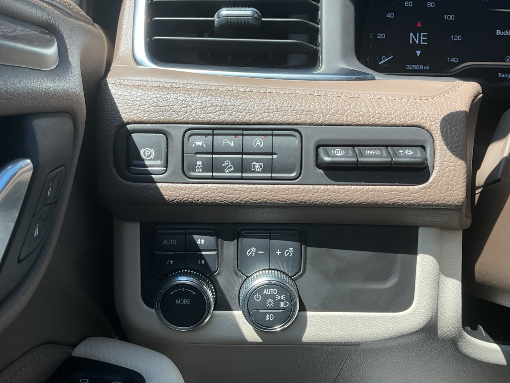 Used 2024 GMC Yukon Denali AWD/4WD image 55