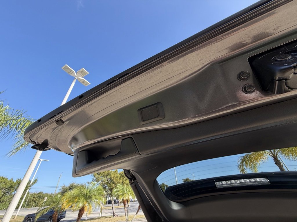 Used 2021 Toyota RAV4 XLE Premium image 31