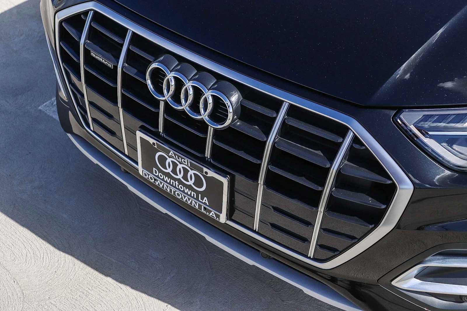 Used 2023 Audi Q5 2.0T Premium w/ Convenience Package AWD/4WD image 8