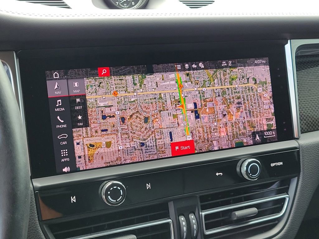 Certified 2022 Porsche Macan GTS AWD/4WD image 31